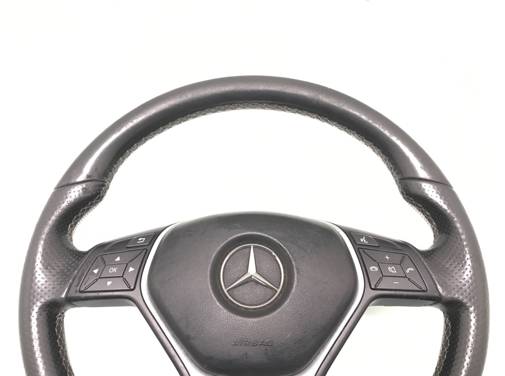 Руль для Mercedes A W176, 2014 г. 2.2 CDi дизель б/у — фото 3
