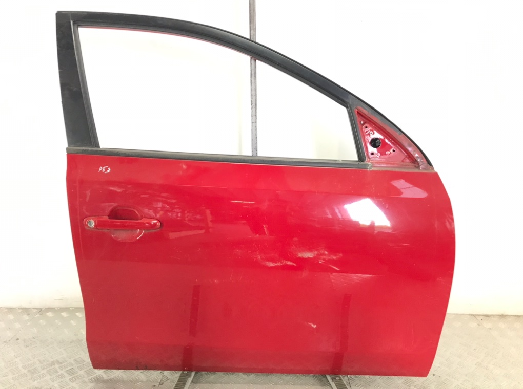 Дверь передняя правая для Hyundai i30, 2009 г. 1.4 i бензин б/у