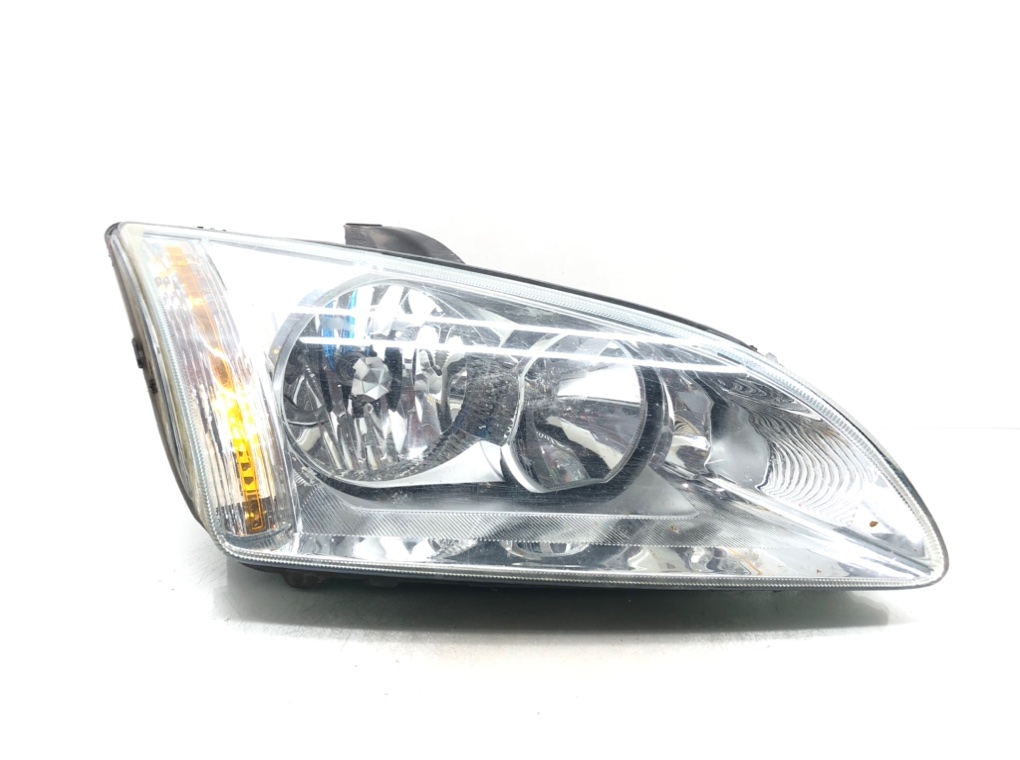 Фара правая для Ford Focus, 2006 г. 1.8 TDCi дизель б/у