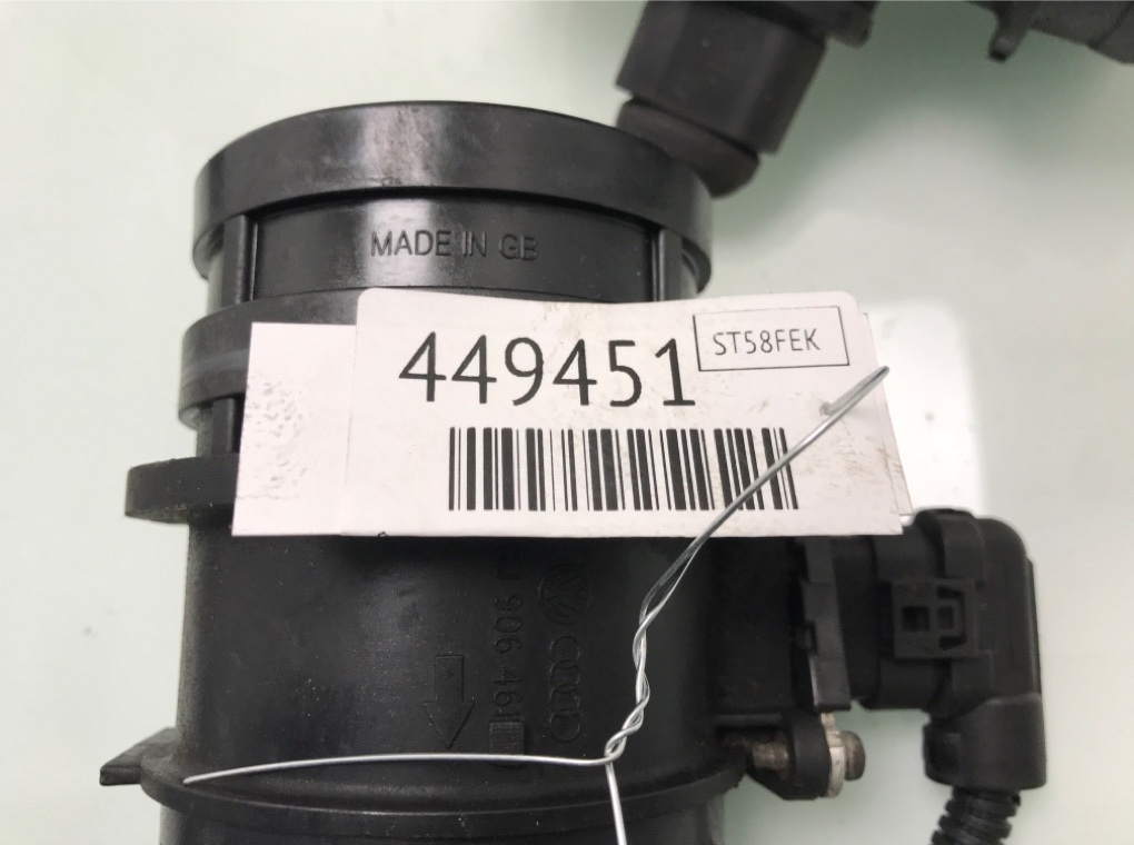 Расходомер воздуха для Audi A5, 2008 г. 2.0 TFSi бензин б/у — фото 6