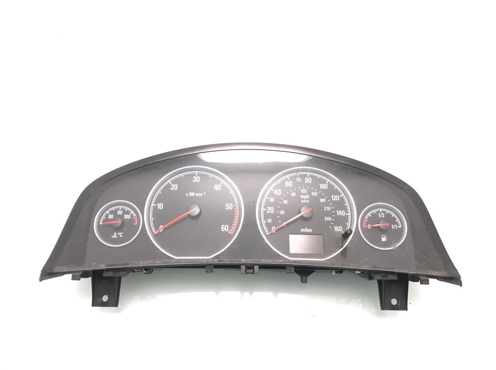 Щиток приборов (приборная панель) для Opel Vectra, 2006 г. 1.9 CDTi дизель б/у