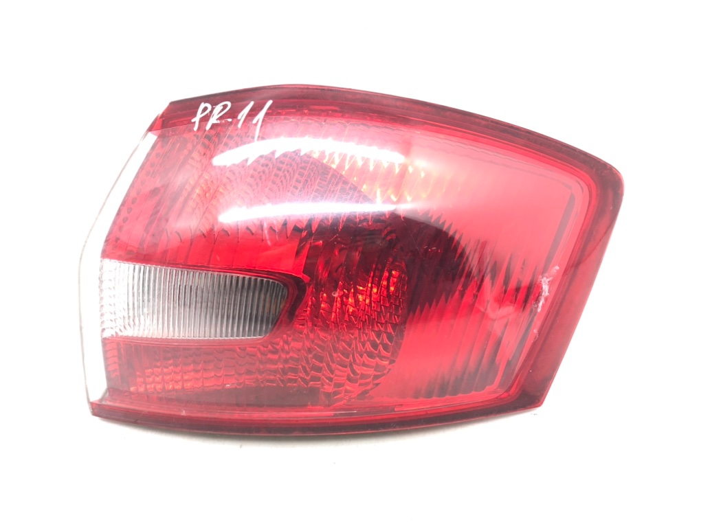 Фонарь задний правый для Ford Kuga, 2010 г. 2.0 TDCi дизель б/у