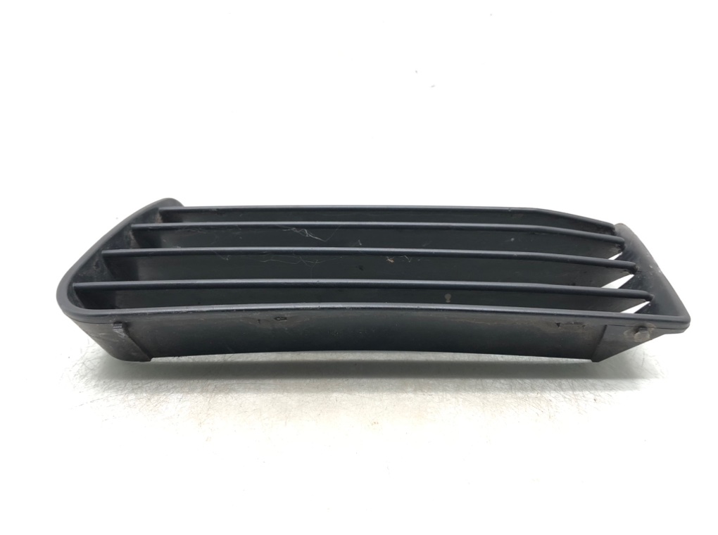 Решетка радиатора для Seat Alhambra, 2009 г. 2.0 TDi дизель б/у — фото 5