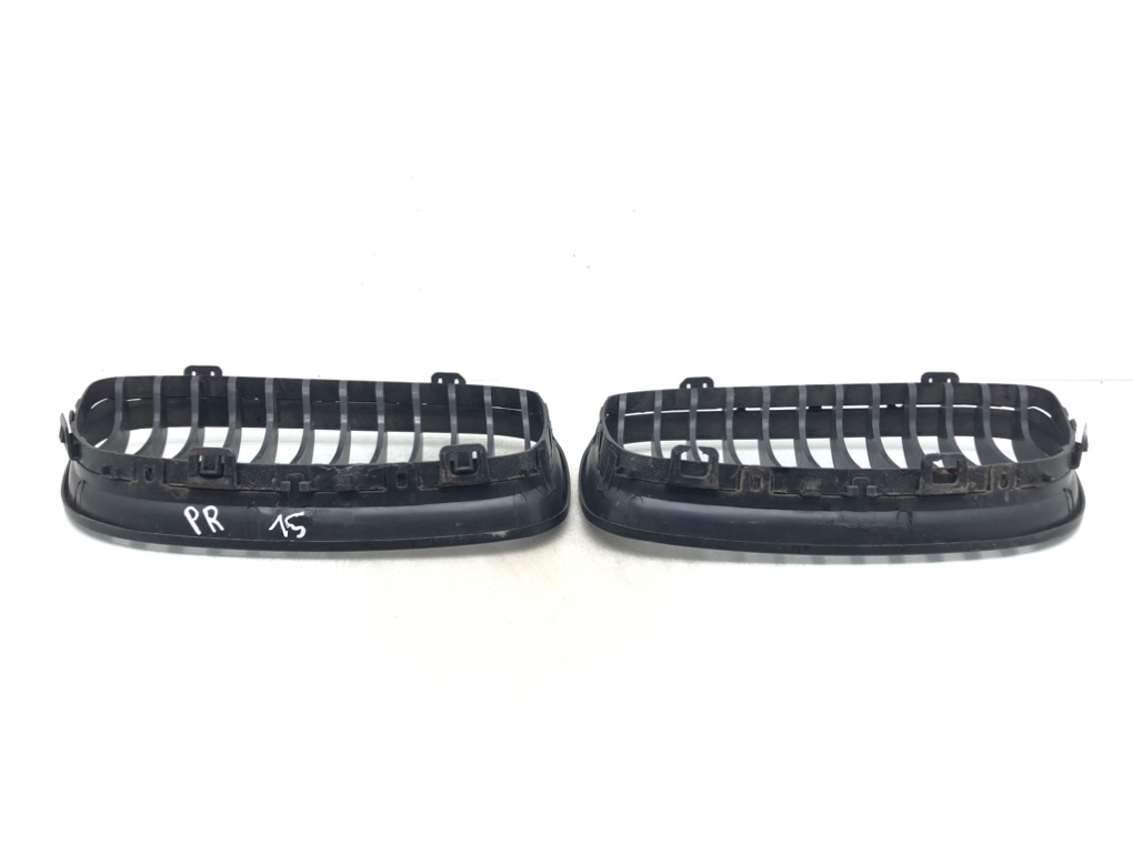 Решетка радиатора для BMW 3 E90/E91/E92/E93, 2011 г. 2.0 i бензин б/у — фото 3