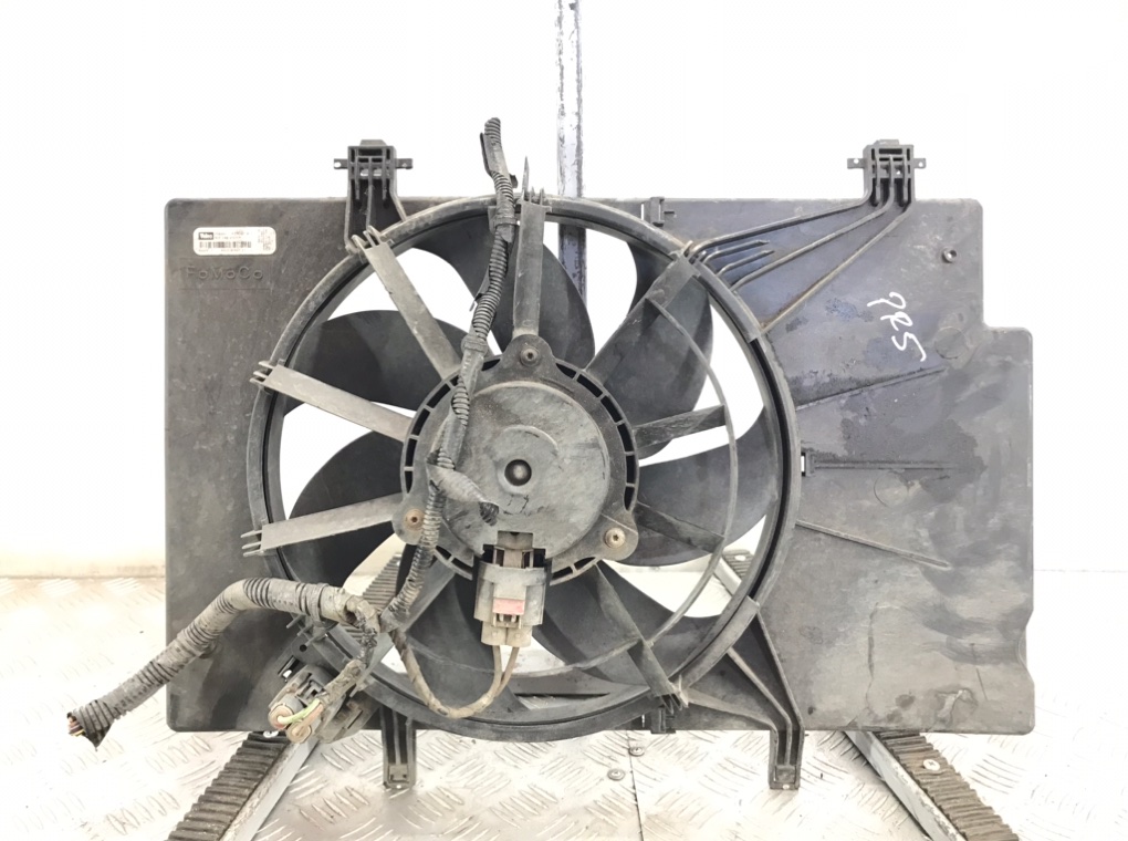 Вентилятор радиатора для Ford Fiesta, 2013 г. 1.4 TDCI дизель б/у