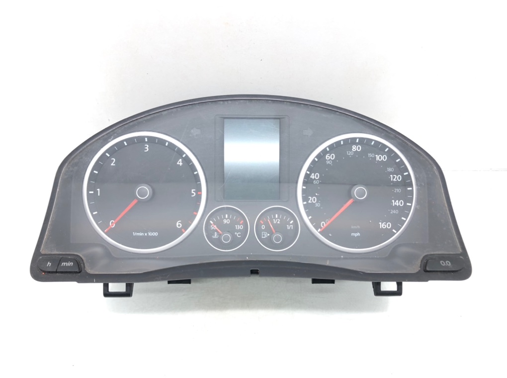Щиток приборов (приборная панель) для Volkswagen Tiguan, 2008 г. 2.0 TDi дизель б/у