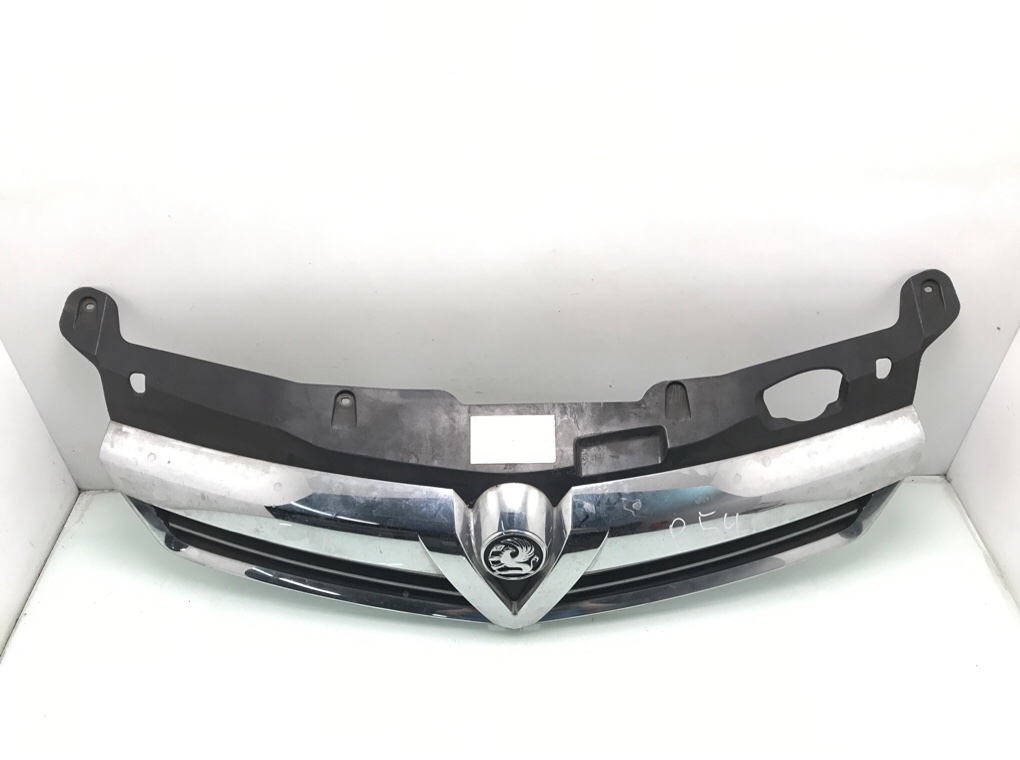 Решетка радиатора для Opel Astra, 2008 г. 1.6 i бензин б/у — фото 2