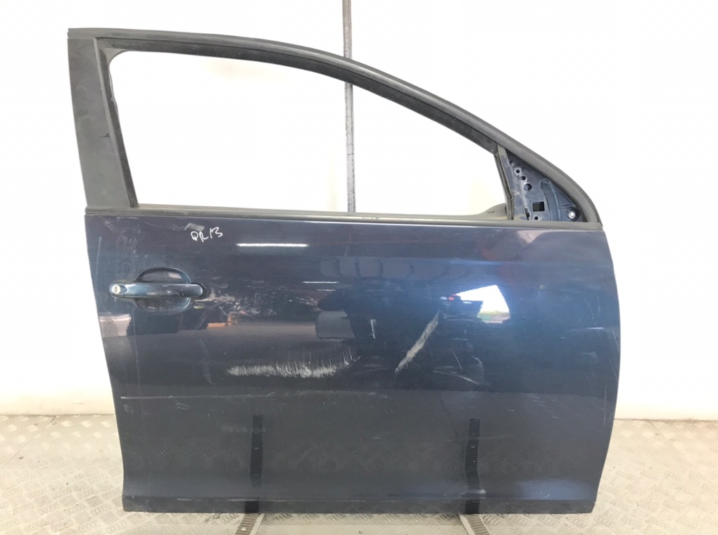 Дверь передняя правая для Volkswagen Golf, 2008 г. 1.9 TDi дизель б/у