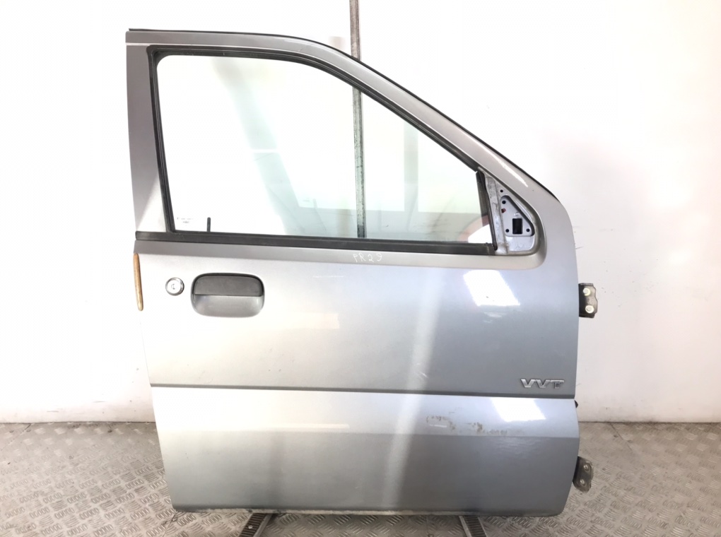 Дверь передняя правая для Suzuki Ignis, 2006 г. 1.5 i бензин б/у