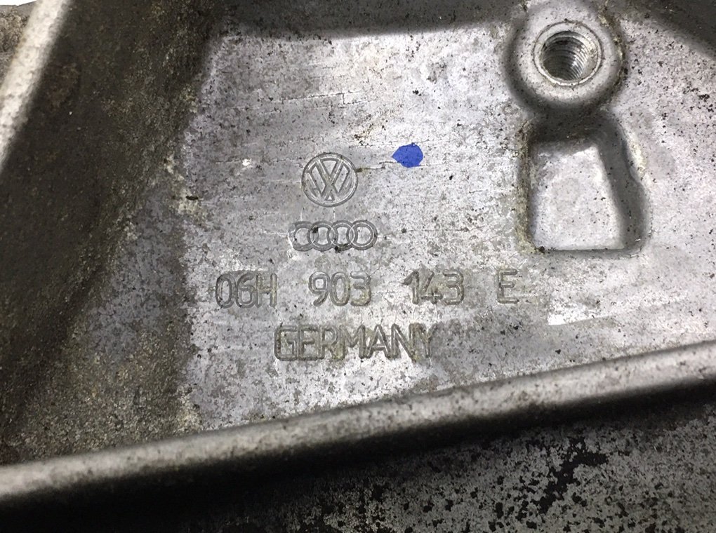 Корпус масляного фильтра для Audi A5, 2008 г. 2.0 TFSi бензин б/у — фото 7