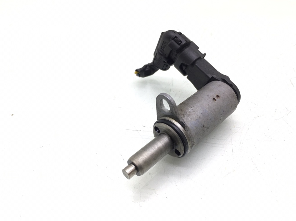 Клапан фазорегулятора для Audi A5, 2008 г. 2.0 TFSi бензин б/у — фото 2