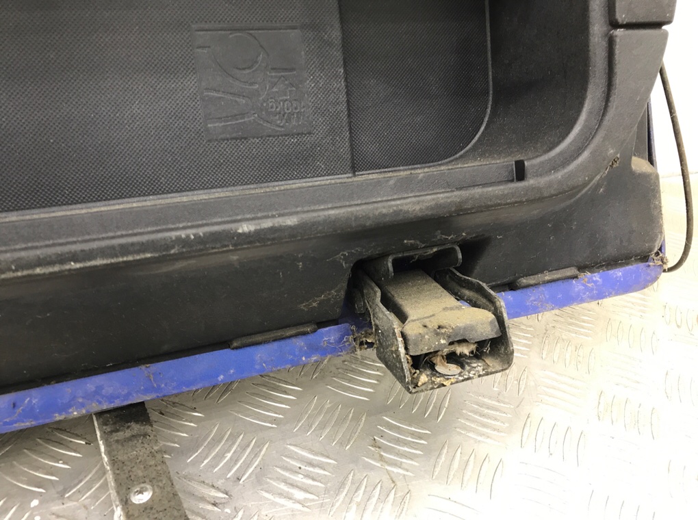 Крышка багажника для Citroen C2, 2006 г. 1.1 i бензин б/у — фото 5