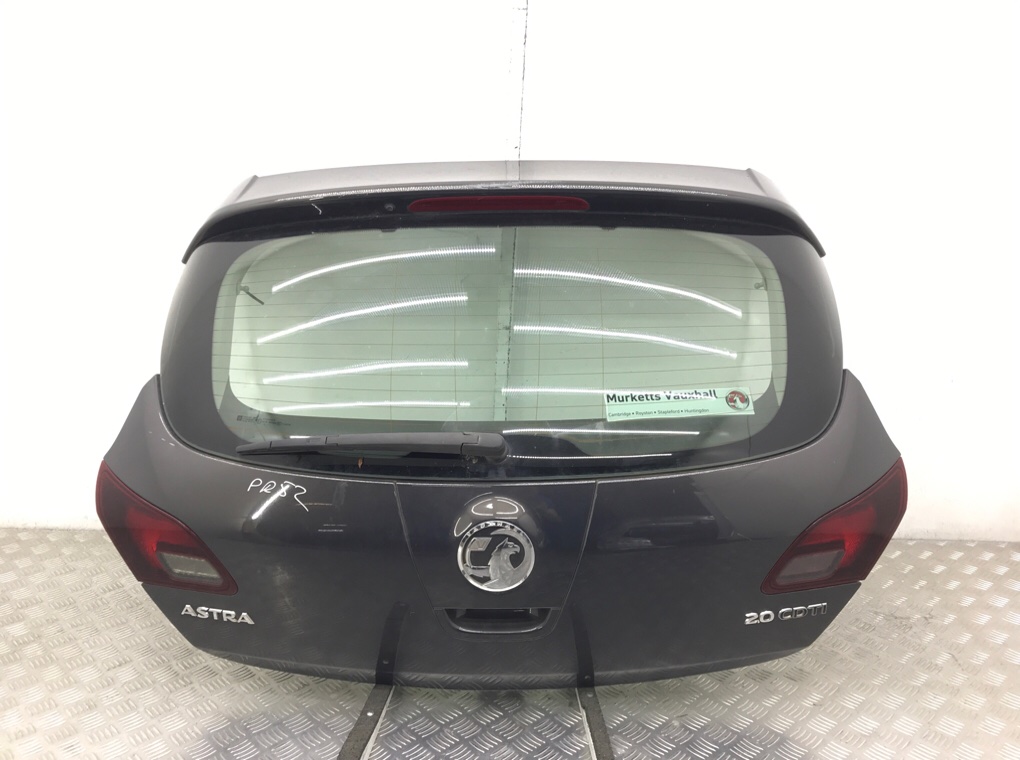 Крышка багажника для Opel Astra, 2013 г. 2.0 CDTi дизель б/у