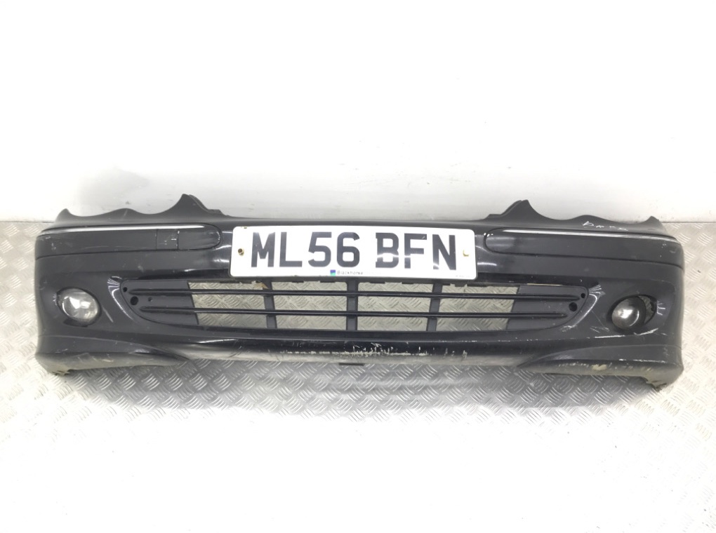 Бампер передний для Mercedes C W203, 2006 г. 1.8 i бензин б/у
