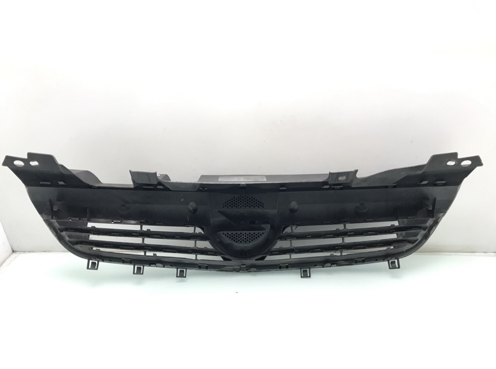 Решетка радиатора для Opel Zafira, 2008 г. 1.9 CDTi дизель б/у — фото 3