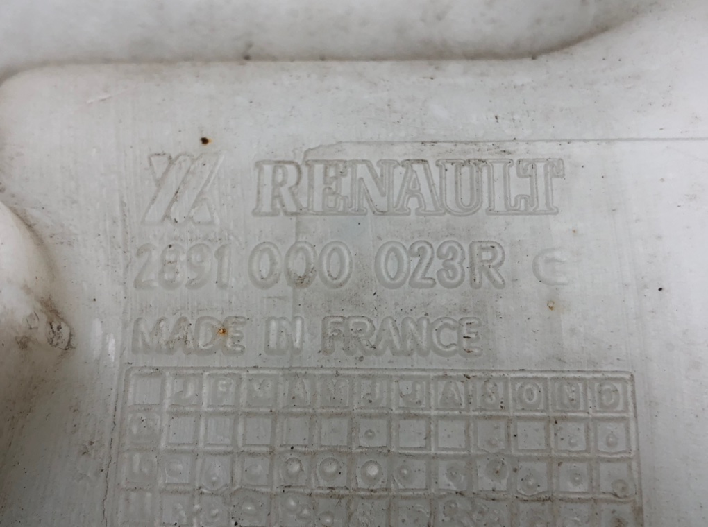 Бачок омывателя для Renault Master, 2013 г. 2.3 DCI дизель б/у — фото 6