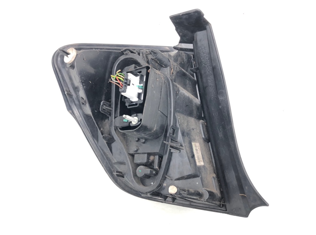 Фонарь задний правый для Citroen C3, 2010 г. 1.4 HDI дизель б/у — фото 2