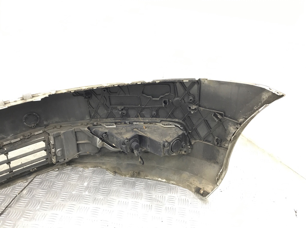 Бампер передний для Volkswagen Passat, 2010 г. 1.6 TDi дизель б/у — фото 7