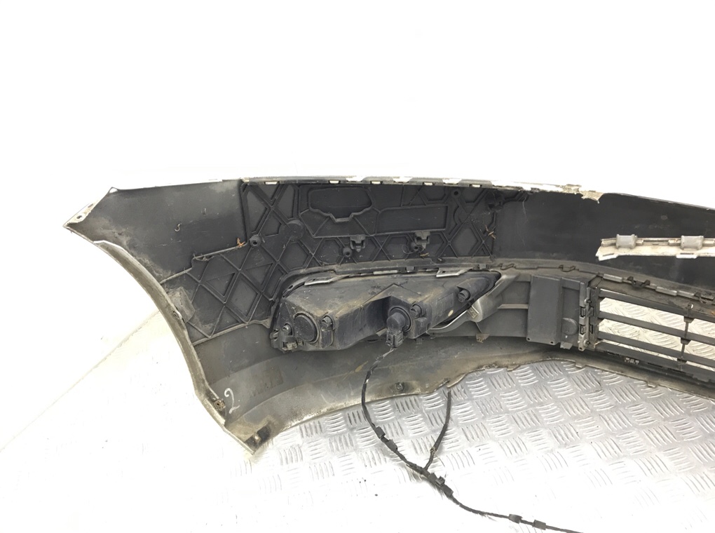 Бампер передний для Volkswagen Passat, 2010 г. 1.6 TDi дизель б/у — фото 8