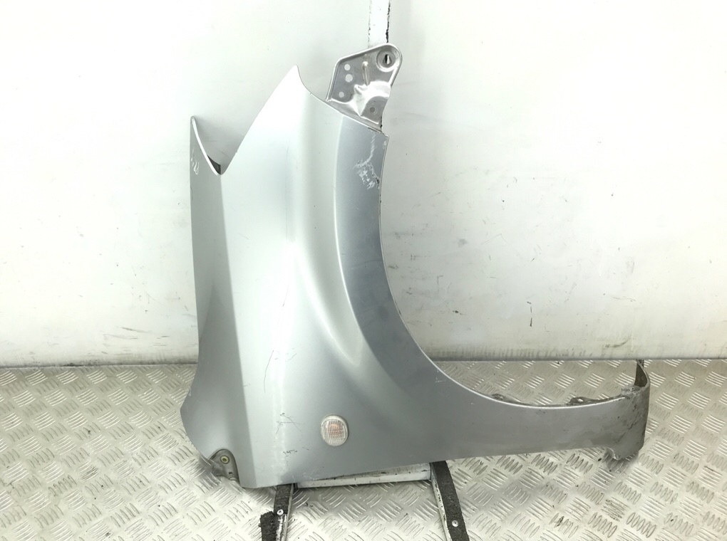 Крыло переднее правое для Subaru Justy, 2008 г. 1.0 i бензин б/у