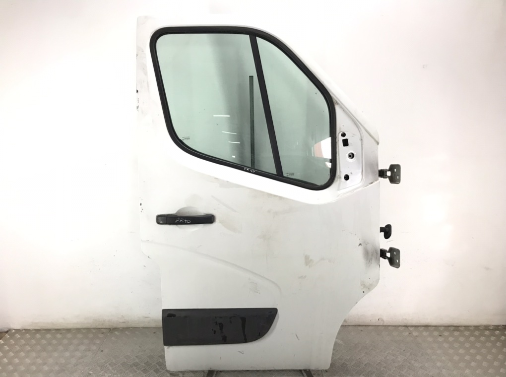 Дверь передняя правая для Renault Master, 2013 г. 2.3 DCI дизель б/у
