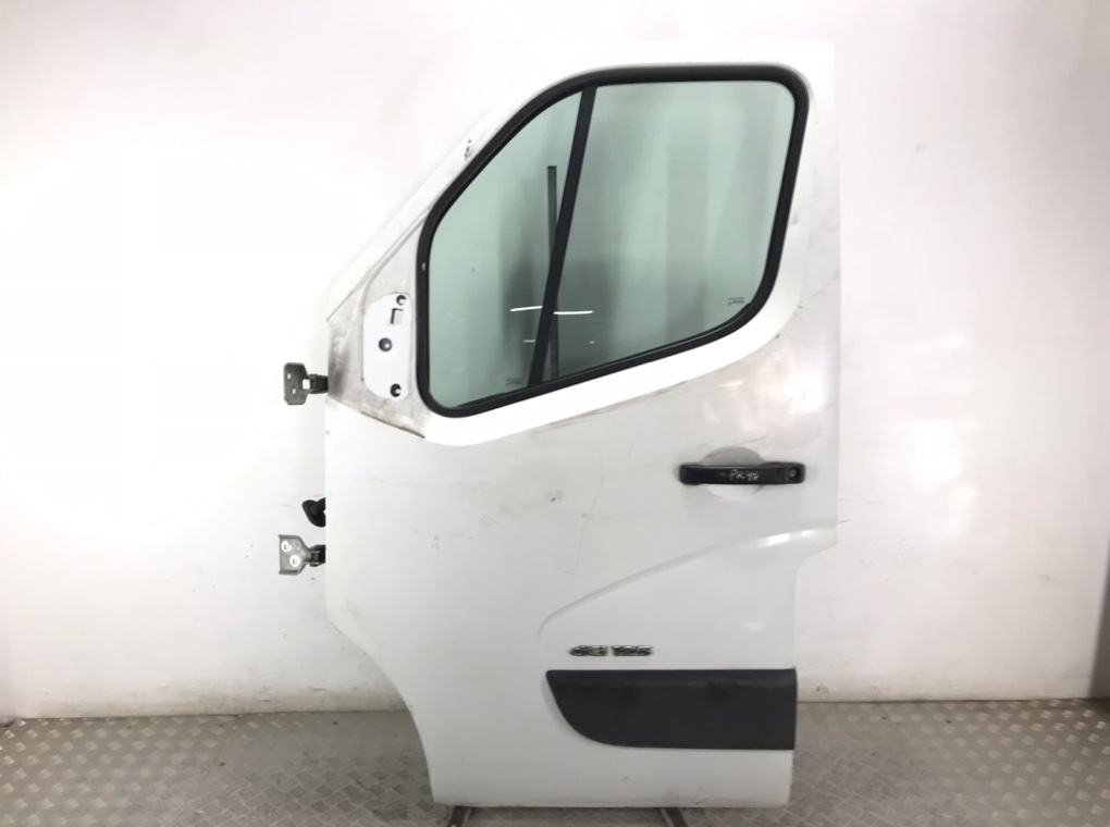 Дверь передняя левая для Renault Master, 2013 г. 2.3 DCI дизель б/у