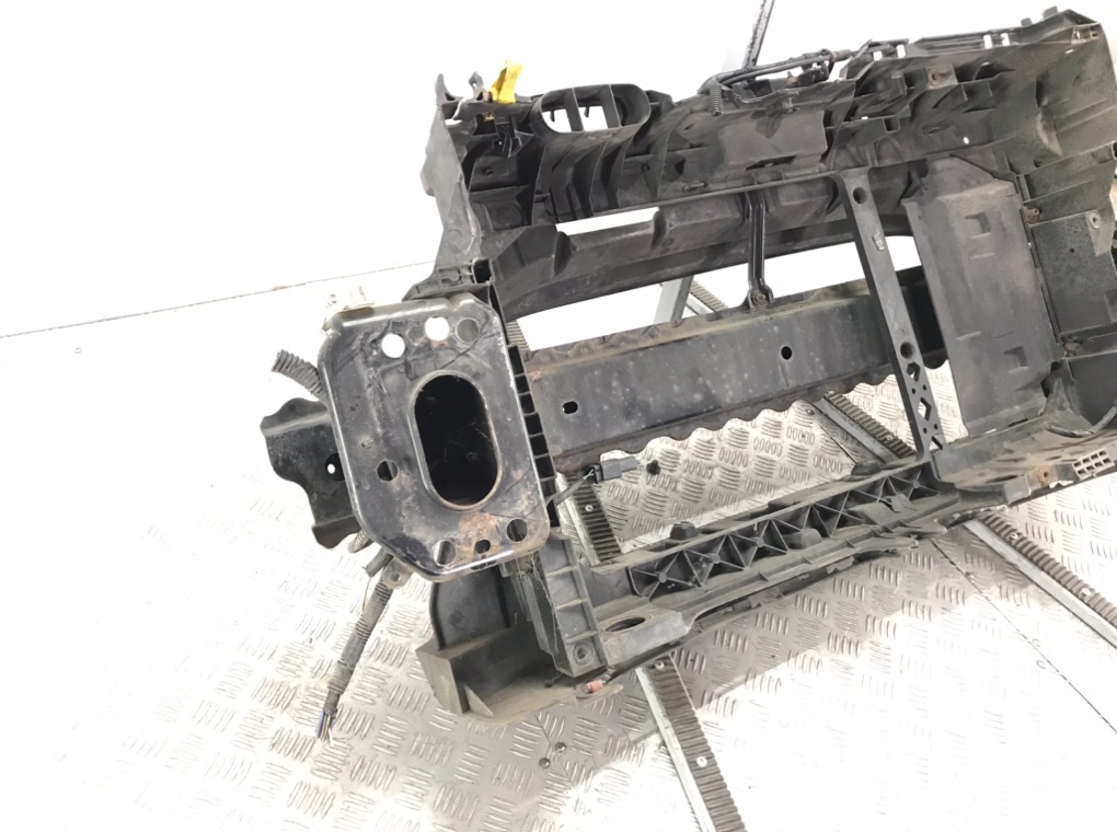 Панель передняя (телевизор) для Ford Fiesta, 2013 г. 1.4 TDCI дизель б/у — фото 5