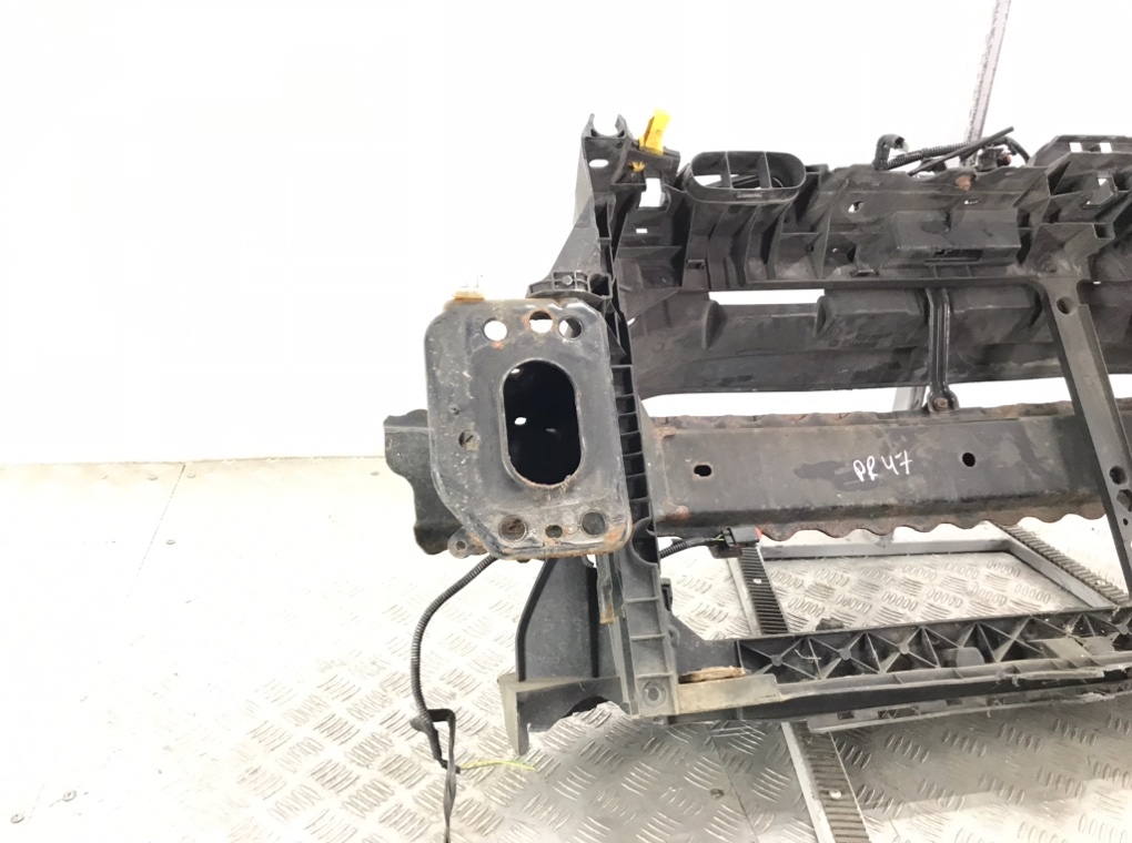 Панель передняя (телевизор) для Ford Fiesta, 2009 г. 1.4 TDCi дизель б/у — фото 5