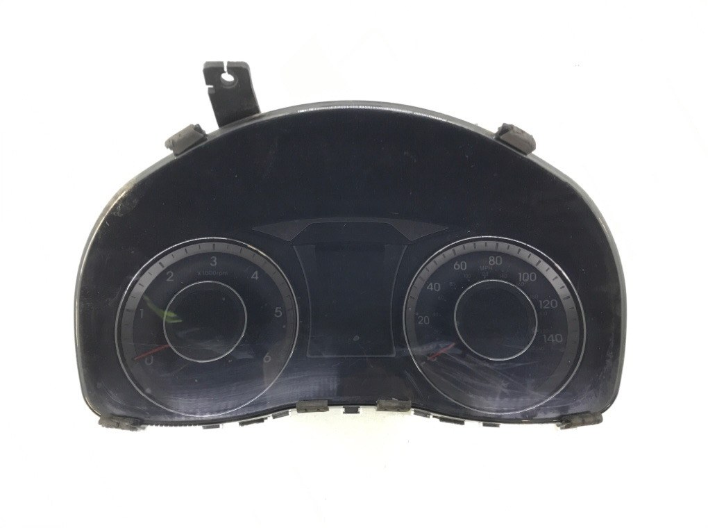 Щиток приборов (приборная панель) для Hyundai i40, 2014 г. 1.7 CRDi дизель б/у