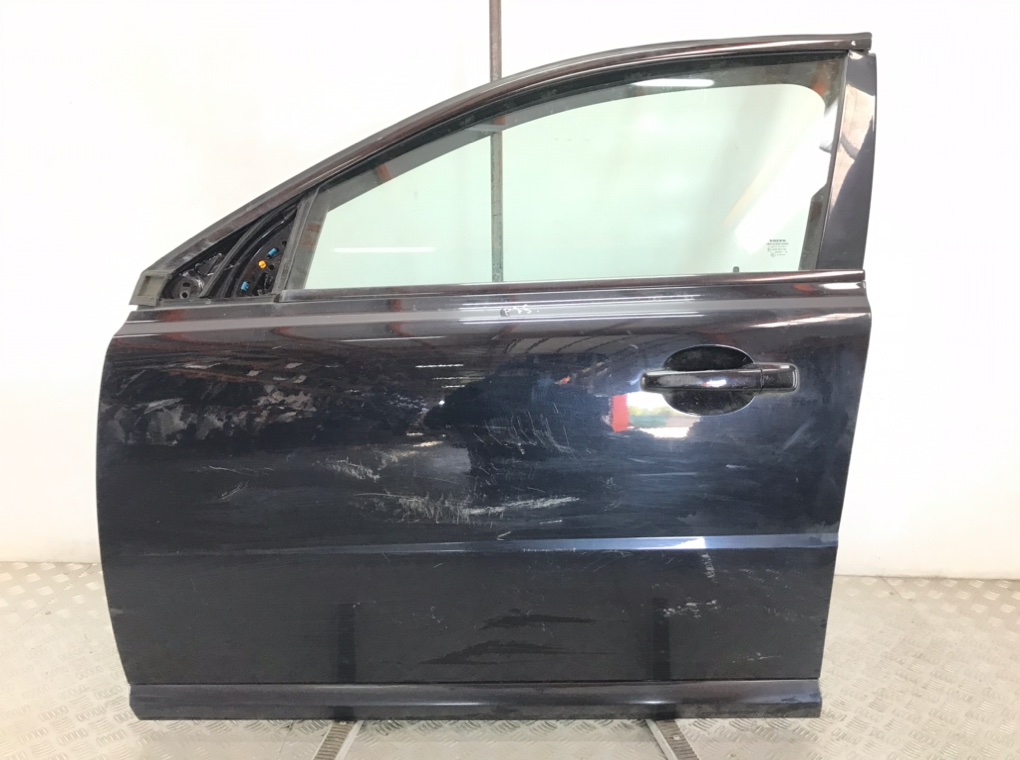 Дверь передняя левая для Volvo V70, 2009 г. 2.0 TD дизель б/у