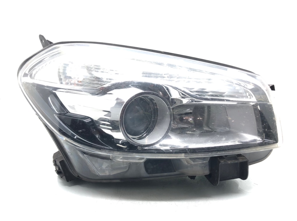 Фара правая для Nissan Qashqai, 2010 г. 1.5 DCi дизель б/у