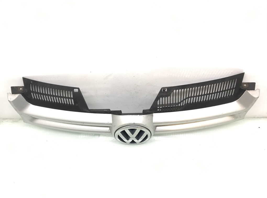 Решетка радиатора для Volkswagen Golf, 2005 г. 2.0 SDi дизель б/у — фото 2