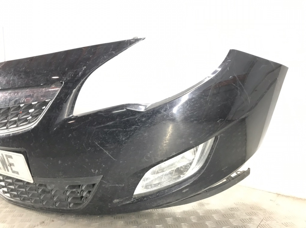 Бампер передний для Opel Astra, 2011 г. 2.0 CDTi дизель б/у — фото 3