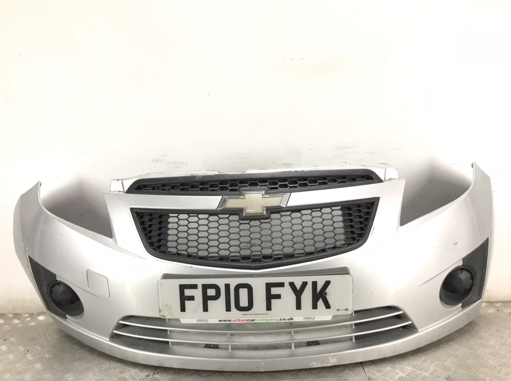 Бампер передний для Chevrolet Spark, 2010 г. 1.0 i бензин б/у