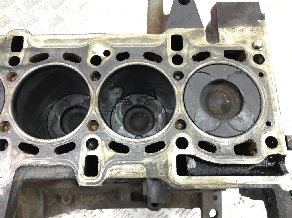Блок цилиндров для Opel Corsa, 2010 г. 1.3 CDTi дизель б/у — фото 7