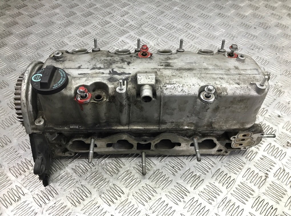 Головка блока цилиндров для Honda Civic, 2005 г. 1.6 i бензин б/у
