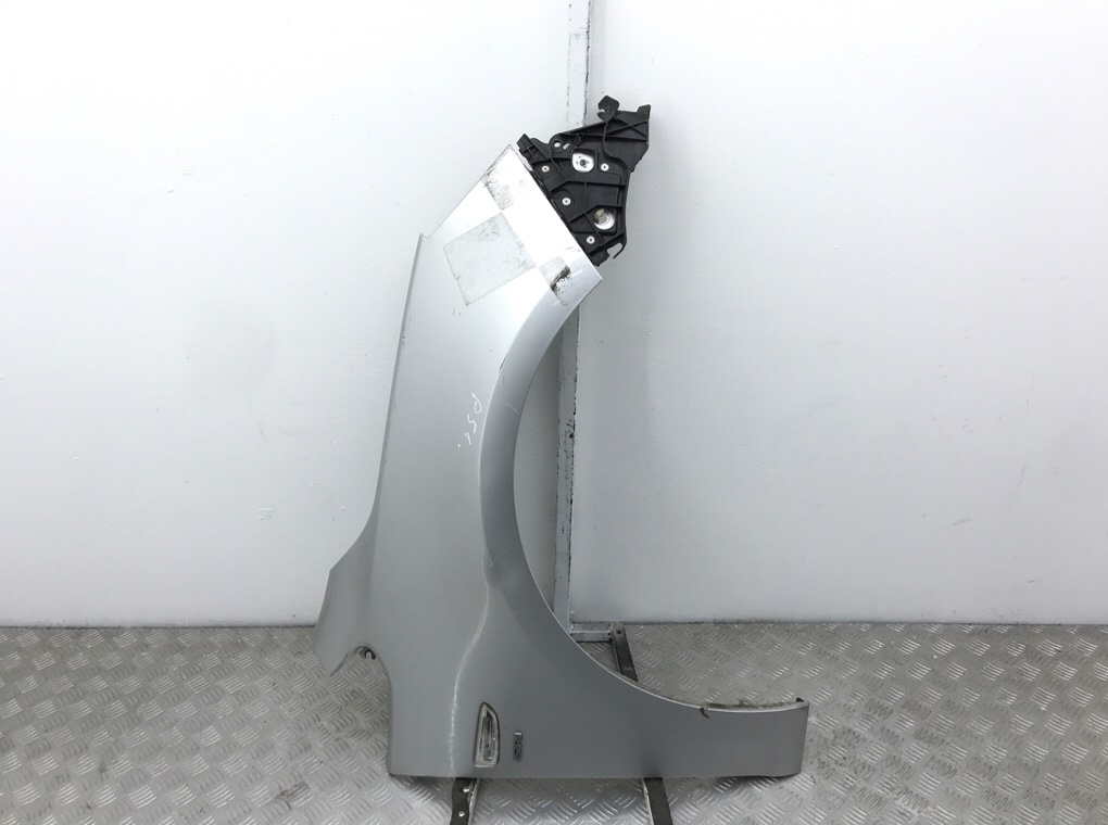 Крыло переднее правое для Opel Astra, 2009 г. 1.6 Ti бензин б/у