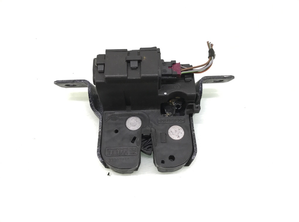 Замок багажника для BMW 1 F20/F21, 2012 г. 2.0 TD дизель б/у