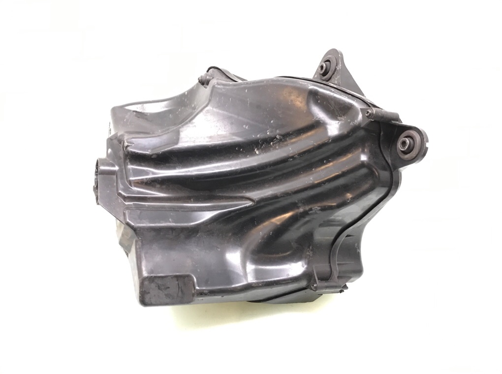Корпус воздушного фильтра для BMW 1 E87/E81/E82/E88, 2008 г. 1.6i бензин б/у — фото 5