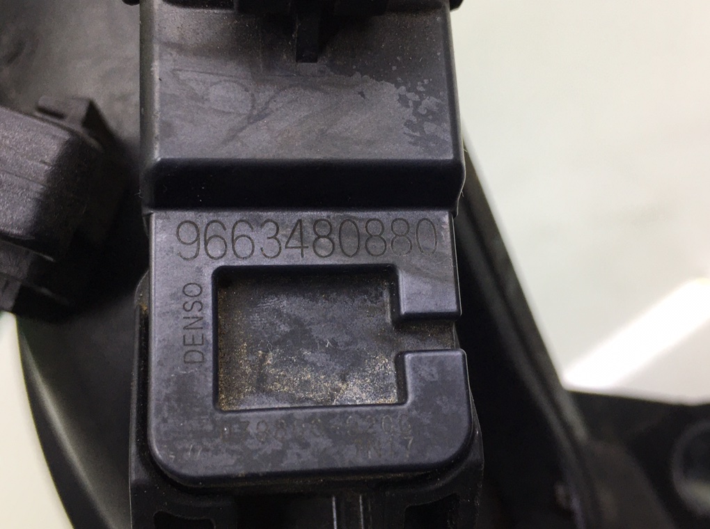 Патрубок интеркулера для Citroen C4 Picasso, 2011 г. 1.6 HDi дизель б/у — фото 4