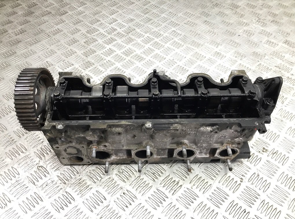 Головка блока цилиндров для Fiat Punto, 2002 г. 1.9 JTD дизель б/у