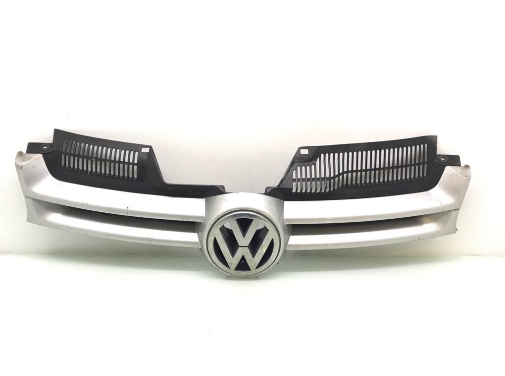 Решетка радиатора для Volkswagen Golf, 2005 г. 1.9 TDi дизель б/у