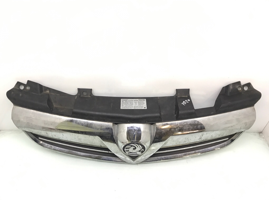 Решетка радиатора для Opel Zafira, 2010 г. 1.9 CDTi дизель б/у — фото 2