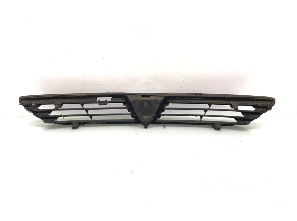 Решетка радиатора для Opel Astra, 2005 г. 1.7 CDTi дизель б/у — фото 3