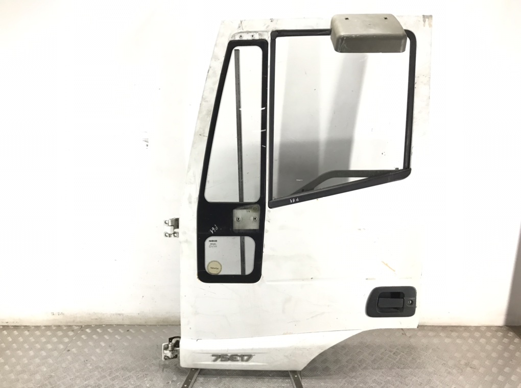 Дверь передняя левая для Iveco Eurocargo, 2004 г. 3.9 TD дизель б/у