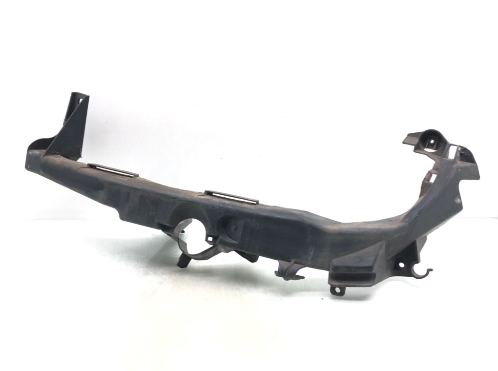 Крепление фары левой для BMW 3 E90/E91/E92/E93, 2005 г. 2.5 i бензин б/у