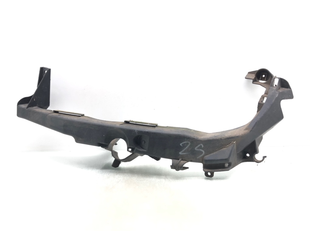 Крепление фары левой для BMW 3 E90/E91/E92/E93, 2007 г. 2.0 TD дизель б/у