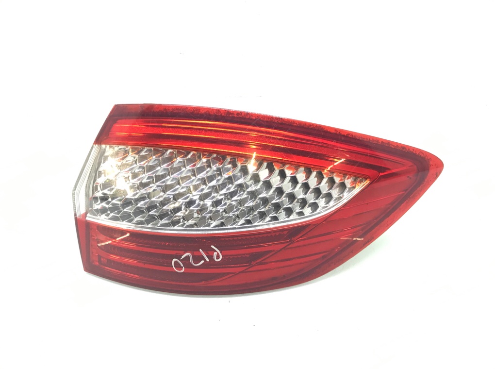Фонарь задний правый для Ford Mondeo, 2008 г. 2.0 TDCi дизель б/у