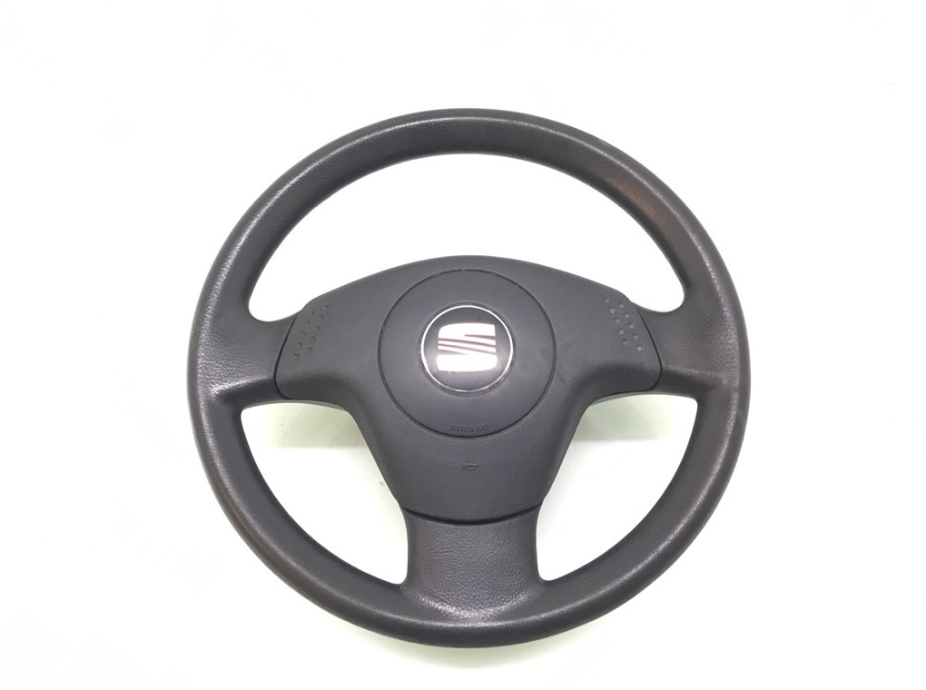 Руль для Seat Ibiza, 2004 г. 1.4 i бензин б/у