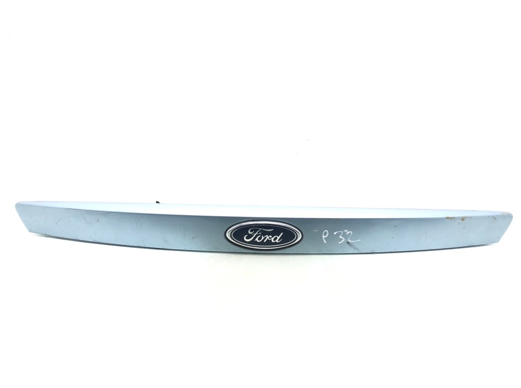 Накладка подсветки номера для Ford Mondeo, 2006 г. 1.8 i бензин б/у